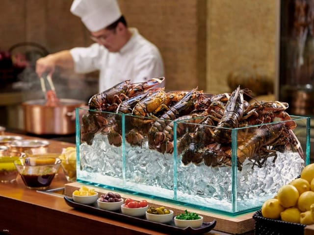 【2024 Hotel Buffet Offer】Dinner Buffet & Lunch Buffet｜Crab Feast & Seafood Extravaganza Weekend Dinner Buffet, Weekday Themed Dinner Buffet, Lunch Buffet | Hyatt Regency Hong Kong, Tsim Sha Tsui - Photo 1 of 4